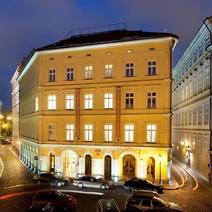 **** Szálloda Charles Bridge Palace Csehország