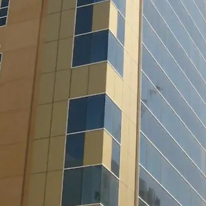 Al Majarah 1 فندق الشارقة