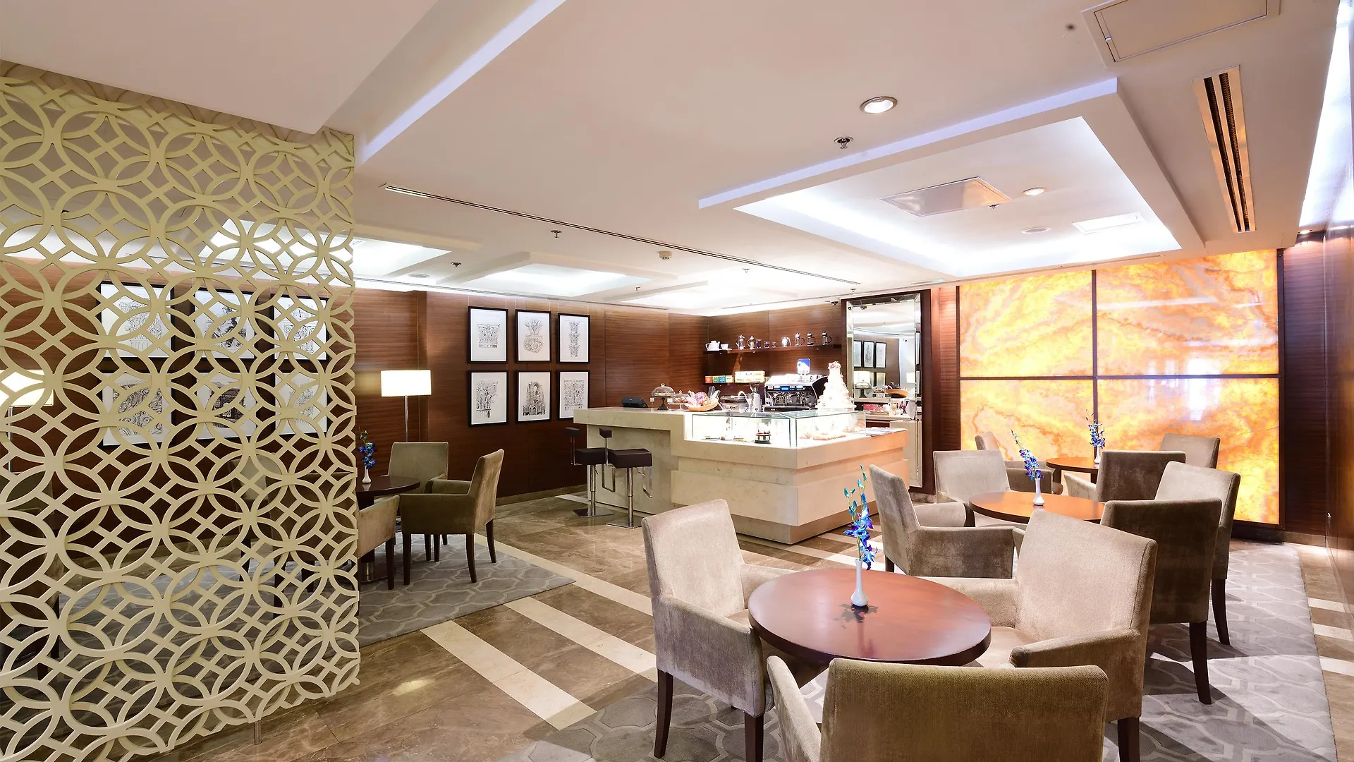 Majestic City Retreat Hotel Dubai United Arab Emirates